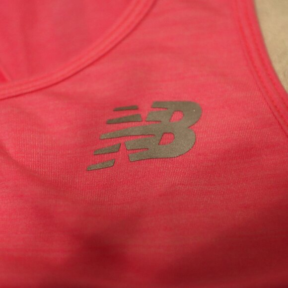New Balance Pink Racer Back Tank Size Small NB Dry Reflective Run Athleisure - Picture 8 of 12